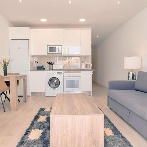 Puerto Del Carmen Airconditioned 2Bed Poolside Apt エクステリア 写真